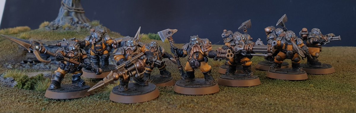 DeathcatCXLVII's tweet photo. That's the Arknaught done :) #Warmongers #WarhammerCommunity #gamesworkshop #loreofyss #kharadron https://t.co/XSBZvCMJPC
