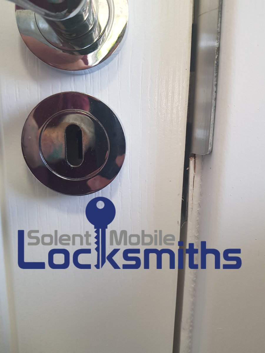 SolentLocksmith tweet picture
