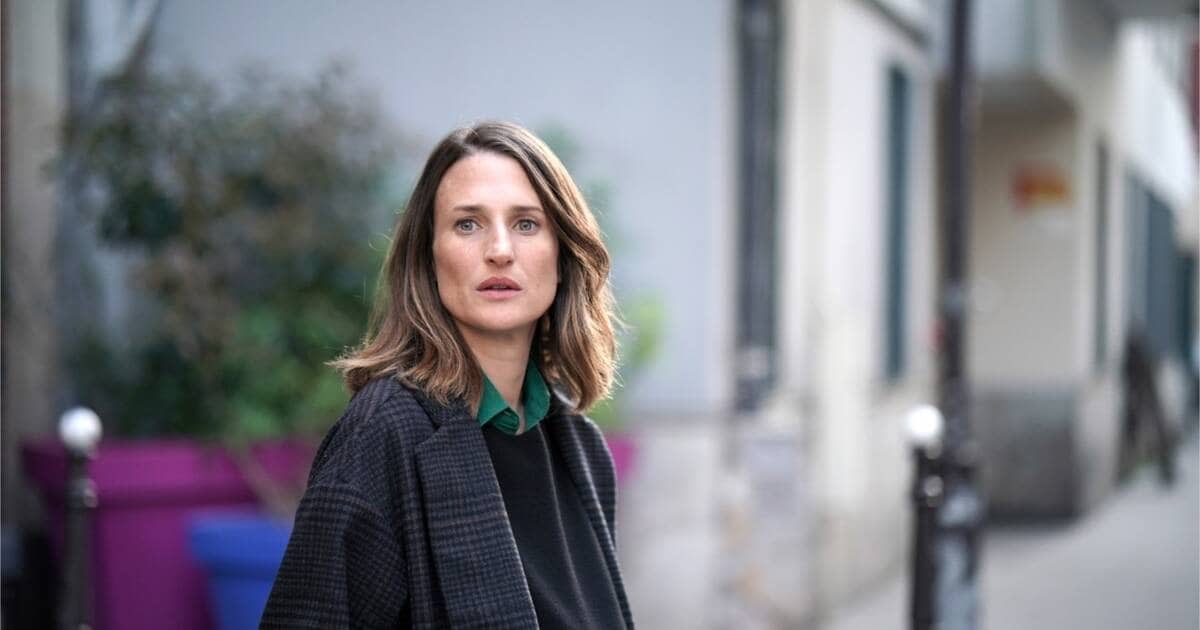 GoodWomanProd's tweet photo. Listen, we're not writing the next King Lear, but we ARE becoming experts on the @netflix catalog. We are going crazzzy for #CallMyAgent/@dixpourcent_F2. Andréa Martel (Camille Cottin) is a gift from the goddesses &amp; is the agent/best friend we all want &amp; need. https://t.co/HHWaH3qI4k
