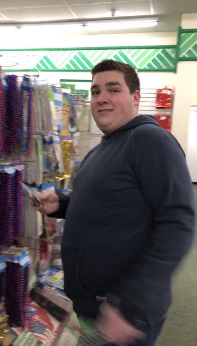 JarydMWhite's tweet photo. 285 lbs —> 185 lbs https://t.co/59n2DjNJX9