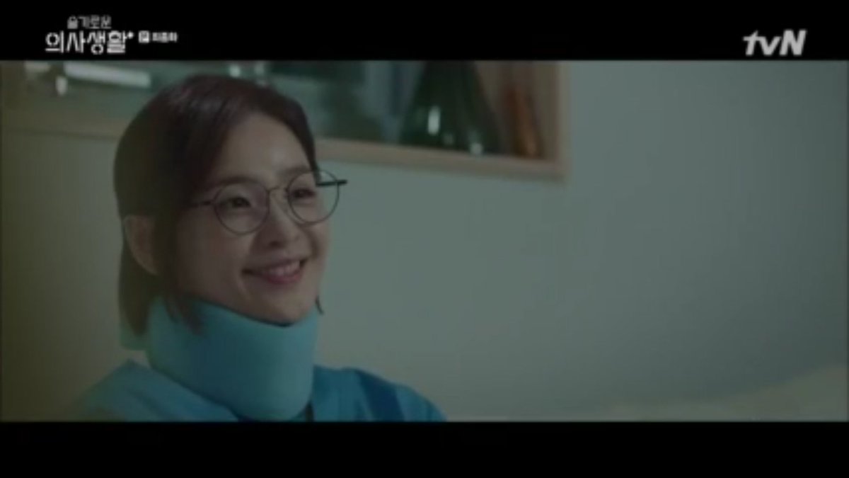 holyhaeins's tweet photo. can we talk about seonghwa &amp; jeongwon's friendship? its so rare to find someone who knows what is going thru your head without you telling them. and the way, she teased about gyeol by saying 'winter is here'. she knows everything. he dsnt even have to say. #hospitalplaylist https://t.co/C13ypVjT2D