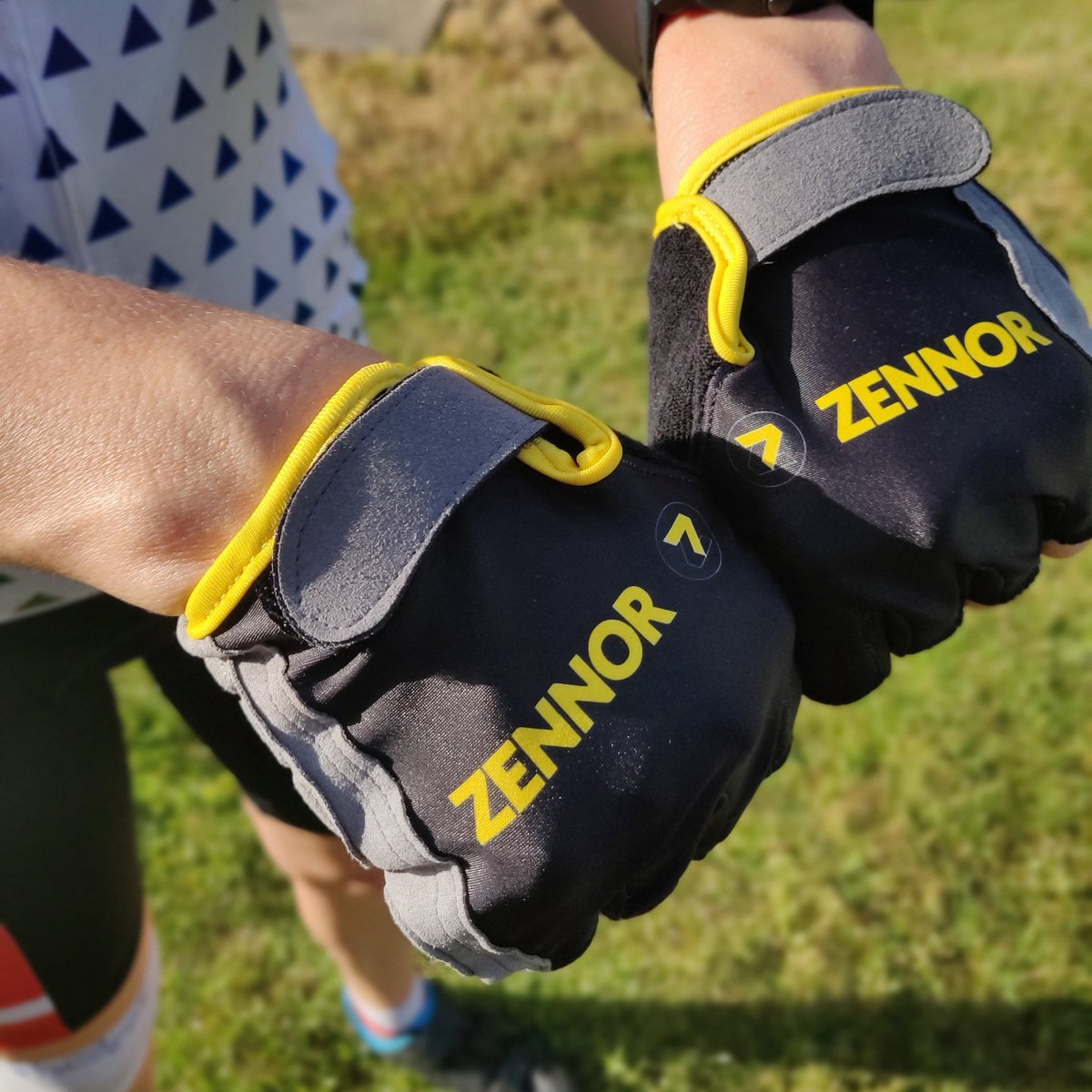 ZennorVelo's tweet photo. A double fist bump kind of day!👊🏻👊🏻 https://t.co/mMUySIXin5