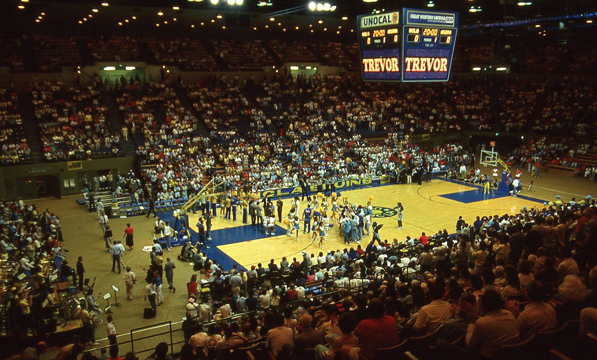 Ucla Men S Basketball On Twitter From The Archives Pauley Pavilion Late 1980s Throwbackthursday Gobruins