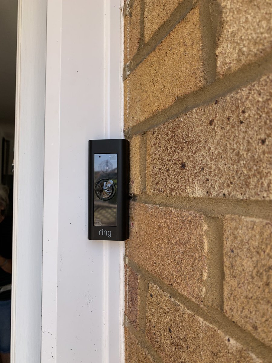 LecEtec's tweet photo. Ring Pro and flood light installed today in Sevenoaks 👍 #ringpro  #ringfloodlight  #ringsecurity  #sevenoaks  #sevenoakselectrician  #kentelectrician https://t.co/30qj2u6ag8