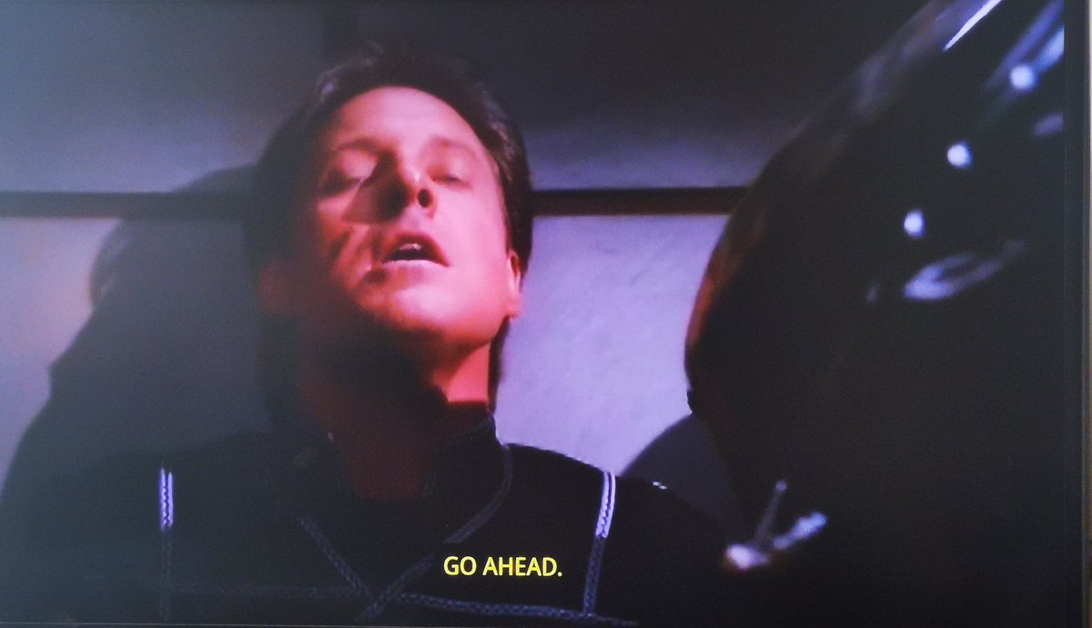  #Babylon5 S03E15 - here we go! Sheridan has flipped the table and...somehow Kosh agrees to go into battle with the Shadows? What?