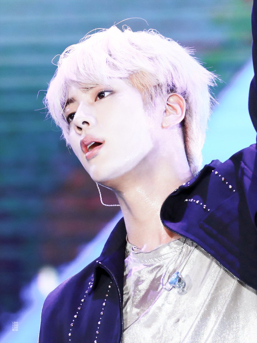  @Smileybunny7  @November110289  @stacie_melendez  @TaeBae7Yoon_luv  @HannekeThole  @EimiOT7_  @OT7wreckedDanii we have a job to do jazzi wants sexy bangtan pics!!!!