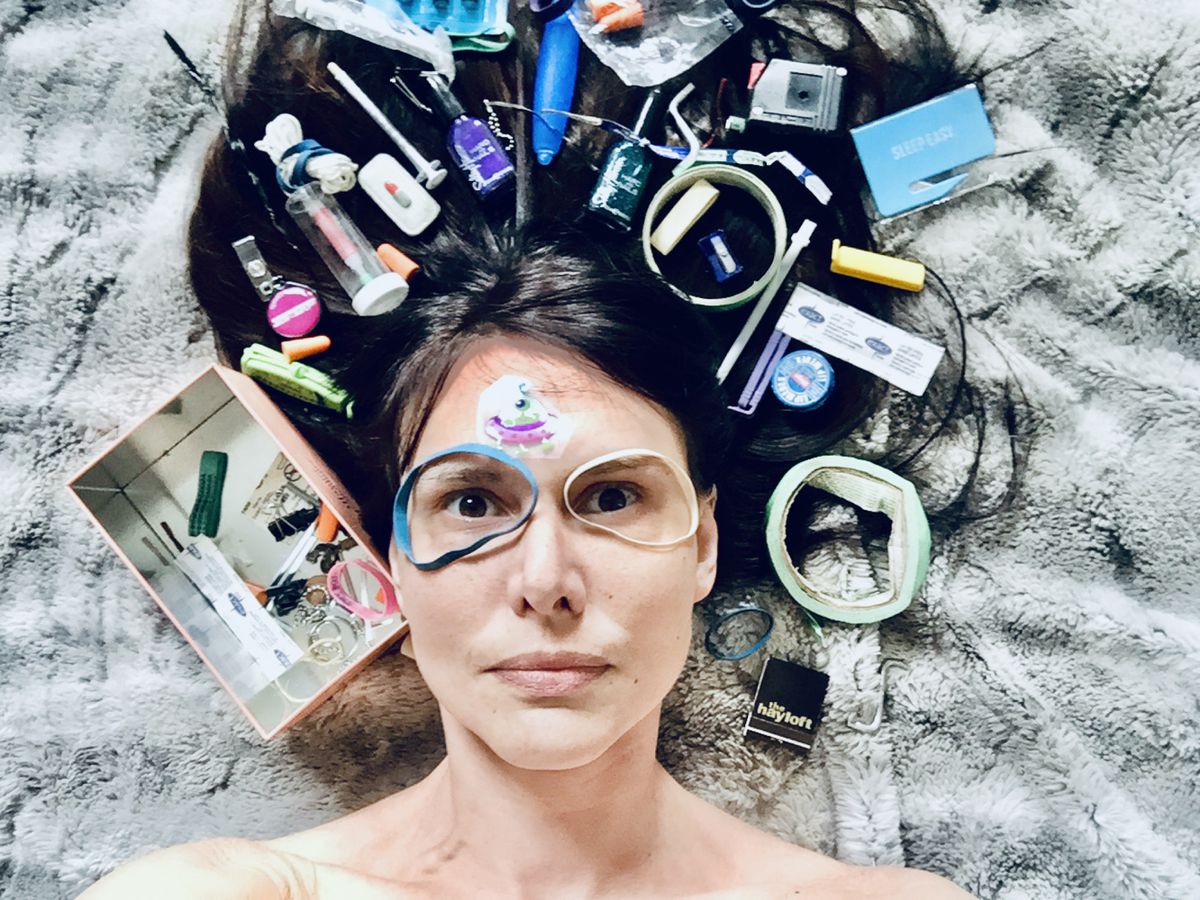 globeandmail's tweet photo. Self-portraits fill up Gallery 1313 reflecting how the coronavirus pandemic is affecting artists https://t.co/ivH5xrdU2q @GlobeArts https://t.co/nU5yZi0RDv