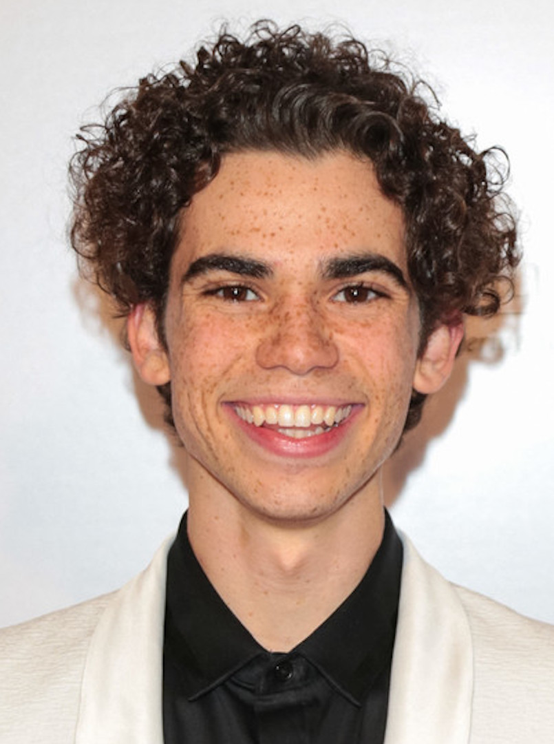 I want to wish Cameron Boyce a happy birthday. Today he would of been 21. 