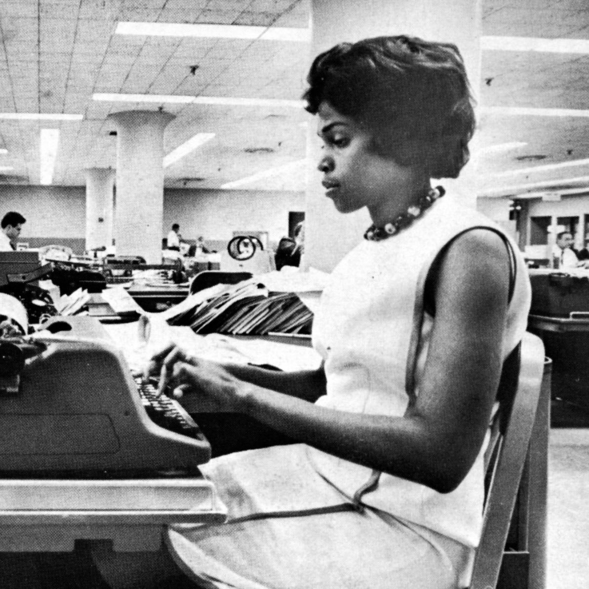 In 1961, I became the 1st Black woman hired at the @washingtonpost. The amount of racism & prejudice I dealt with would make most QUIT. I persevered. I’m excited to see young journalists push past fear to report news NOW! Silence doesn’t solve problems, action solves problems!