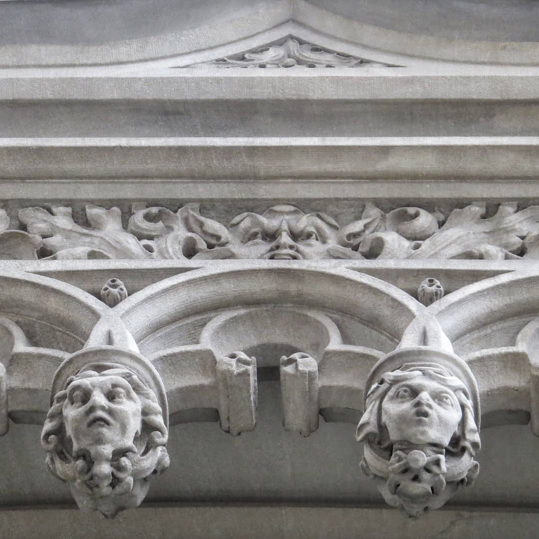 UkrInstitute's tweet photo. Have you noticed that the facade of the @UkrInstitute's building features elaborate #pinnacles, #gargoyles, #moldings and other details? This #limestone design in the #FrenchGothic style is characteristic of the work by architect #CPHGilbert #architecture #nyclandmarks📷 @OlenaSB https://t.co/xDNaNLTu6n