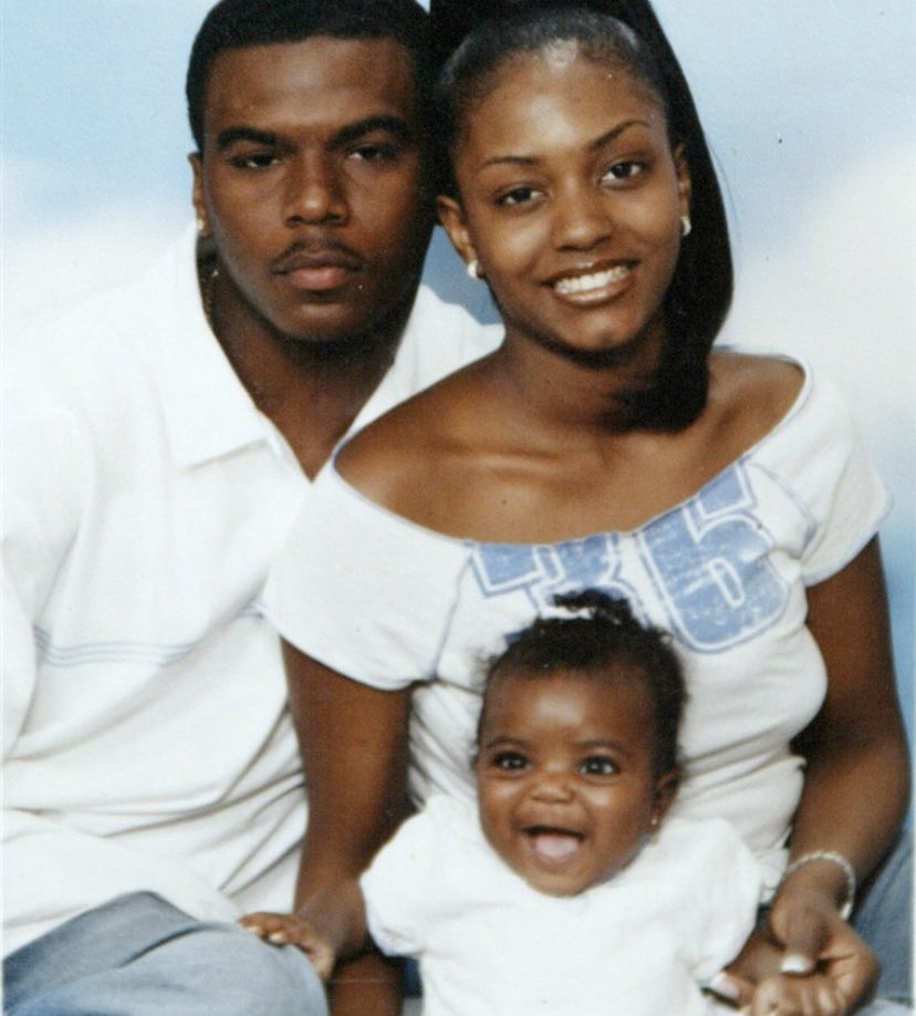 HeyitsToryyy's tweet image. I just looked up the story on #Seanbell and it made me cry. The police shot that man 50 times and he was only 23. And guess what. None of them went to jail. blackpast.org/african-americ…