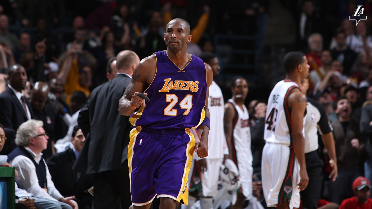 Lakers's tweet photo. Mamba at the buzzer. https://t.co/HM5WAdNd2m