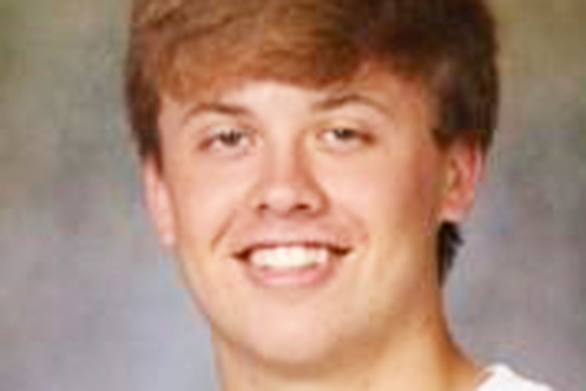 Am I crazy to think @PenderFootball1 could be really good in 2020? I mean they've got <a href="/DylanVogt3/">Dylan Vogt</a> and stuff. #nebpreps <a href="/CredibleVulk/">Cody Volk</a> <a href="/JaxonMaise/">Jaxon Maise</a>