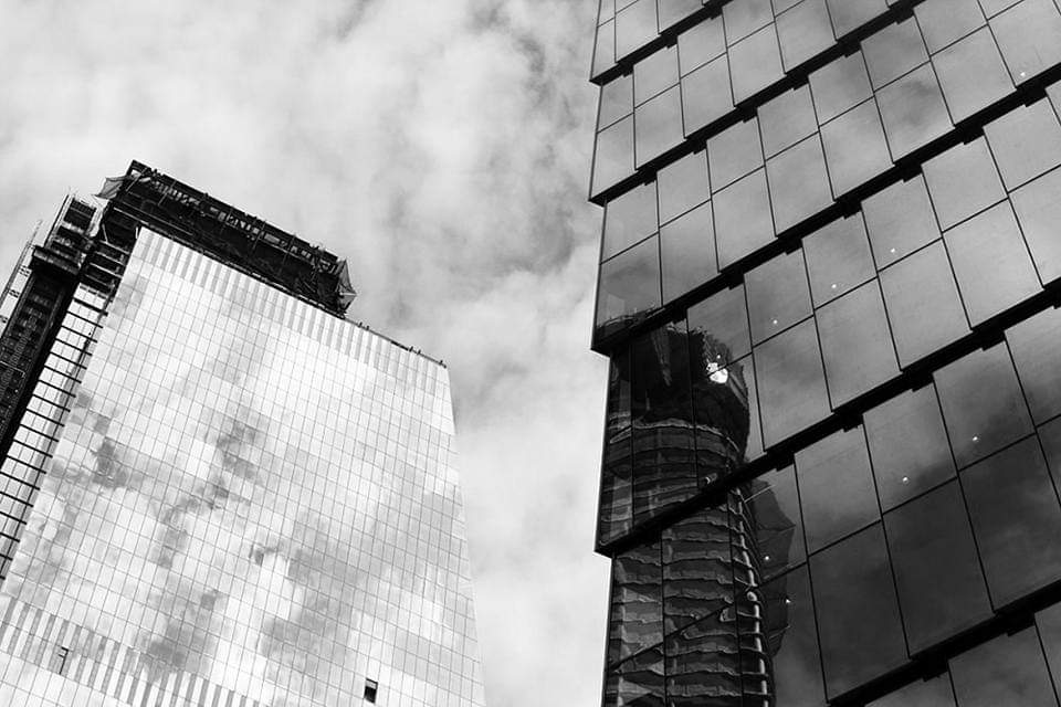 autofocus_photo's tweet photo. Miss New York #photography https://t.co/oxqYFP8kcY