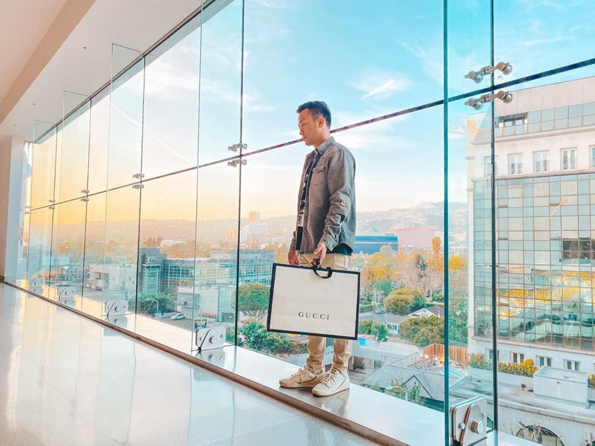 Beverly Center (@beverlycenter) on Twitter photo We've missed you! We open tomorrow, May 29 with LIMITED stores, reduced hours and a host of health and safety measures to care for customers and employees. For more info visit this link: bit.ly/2Bf7SKx 
π·@dmitriyrkim We've missed you! We open tomorrow, May 29 with LIMITED stores, reduced hours and a host of health and safety measures to care for customers and employees. For more info visit this link: bit.ly/2Bf7SKx 
π·@dmitriyrkim