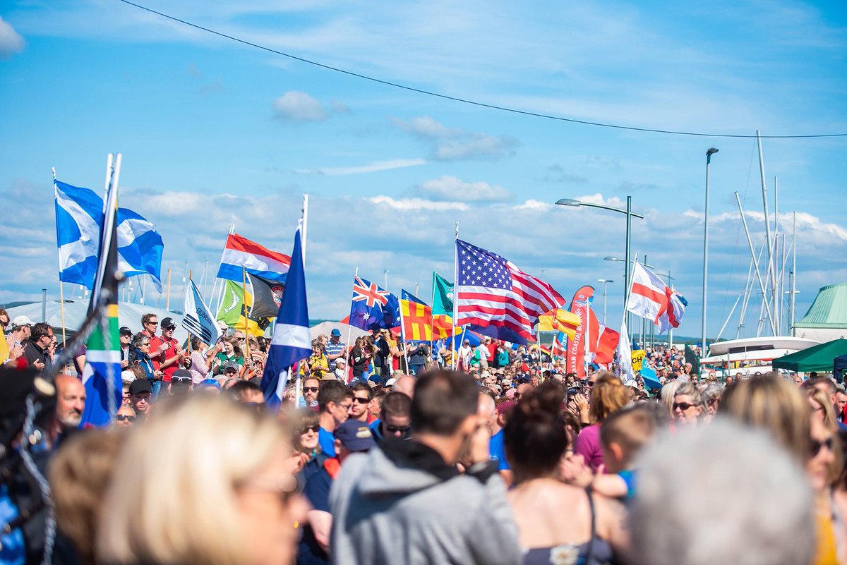 awesomescot's tweet photo. Perhaps not a physical window but these pictures open a window to the nature of our Stranraer residents. Last years Skiffie Worlds was hands down Scotland’s best event. A week of amazing competition and friendships made that’ll last a lifetime. #LoveDandG #AWindowOnScotland https://t.co/Z9GXdllrp8