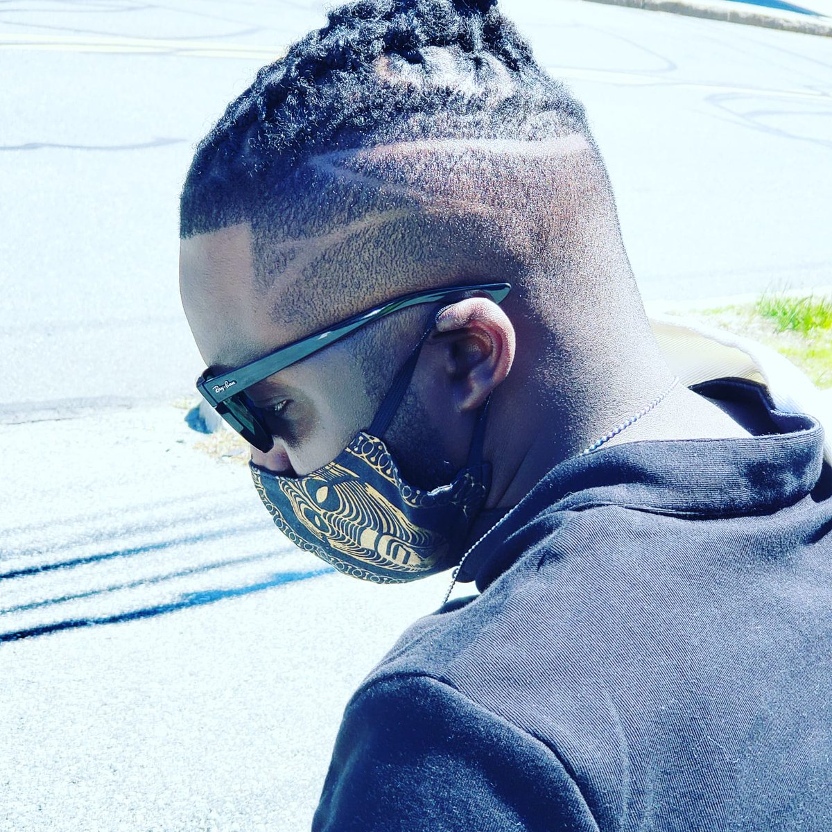 DThabizness's tweet photo. #NewProfilePic #dennisthabizness #blacksocialtv https://t.co/uBLIYhbvUq