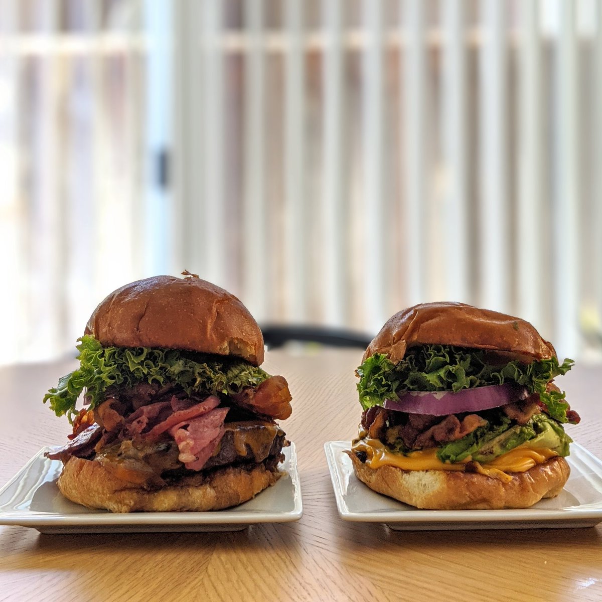 Happy #nationalhamburgerday!

We're here for all the national social holidays especially if we could eat 🍔🍔🍔

📍 <a href="/MonsoonBurger/">Monsoon Burger</a>
💁🏽‍♀️ California Burger
💁🏾‍♂️ Meat Freak