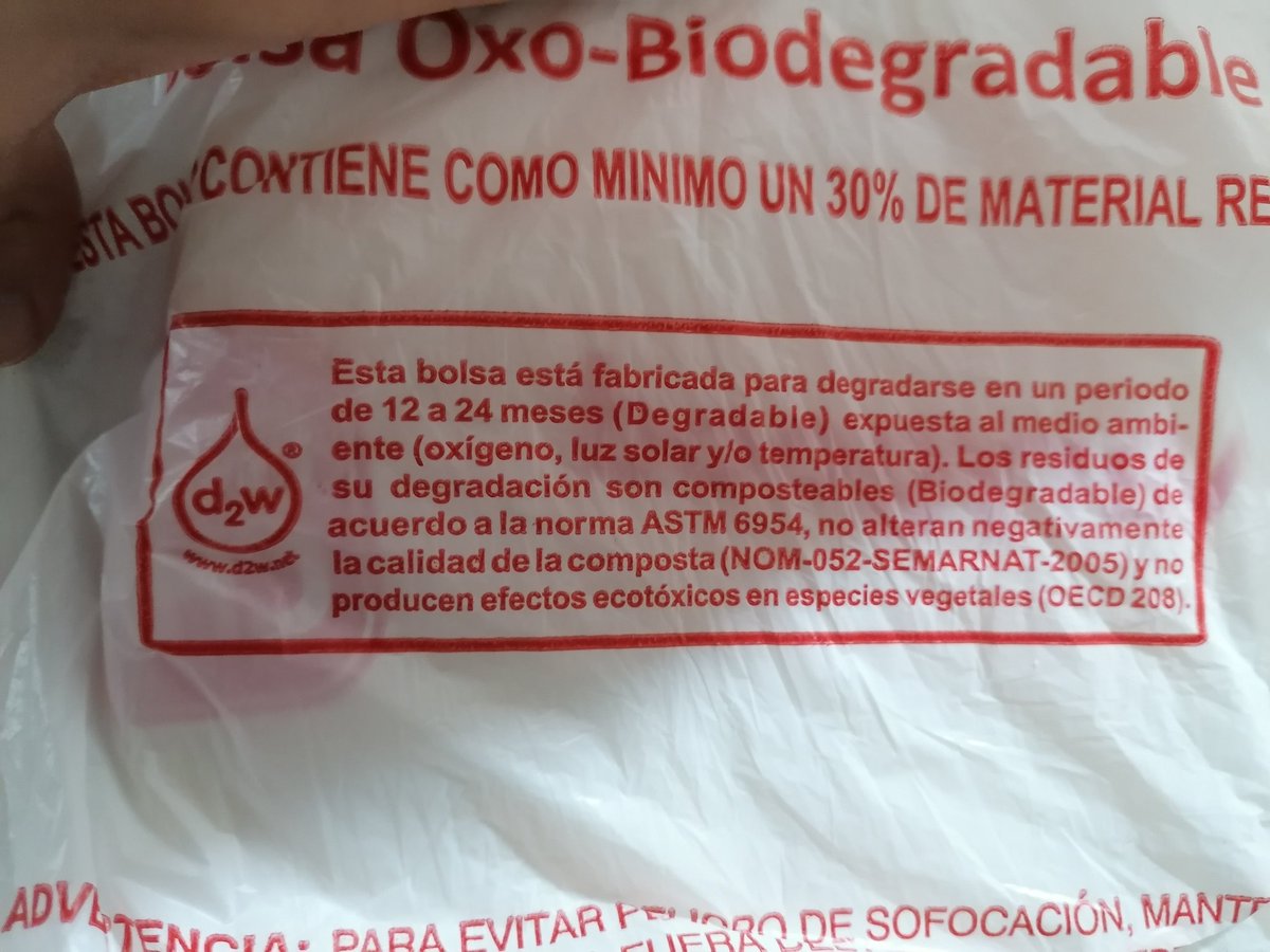 Marcelover21's tweet photo. Que sorpresa ver estas bolsas, justo me preguntaba por qué no dejaban de dar bolsas como otros supermercados. Que buena empresa #SuBodega https://t.co/JhxGmeMVwl