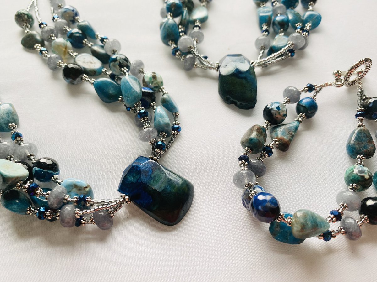GerriPizzini's tweet photo. #jewelry #gerripizzinisjewelry #Gemstones #stones #bracelet #necklace #workhardplayhard #WorkFromHome https://t.co/zUJ7BLJtSR https://t.co/57PYQYSP8s