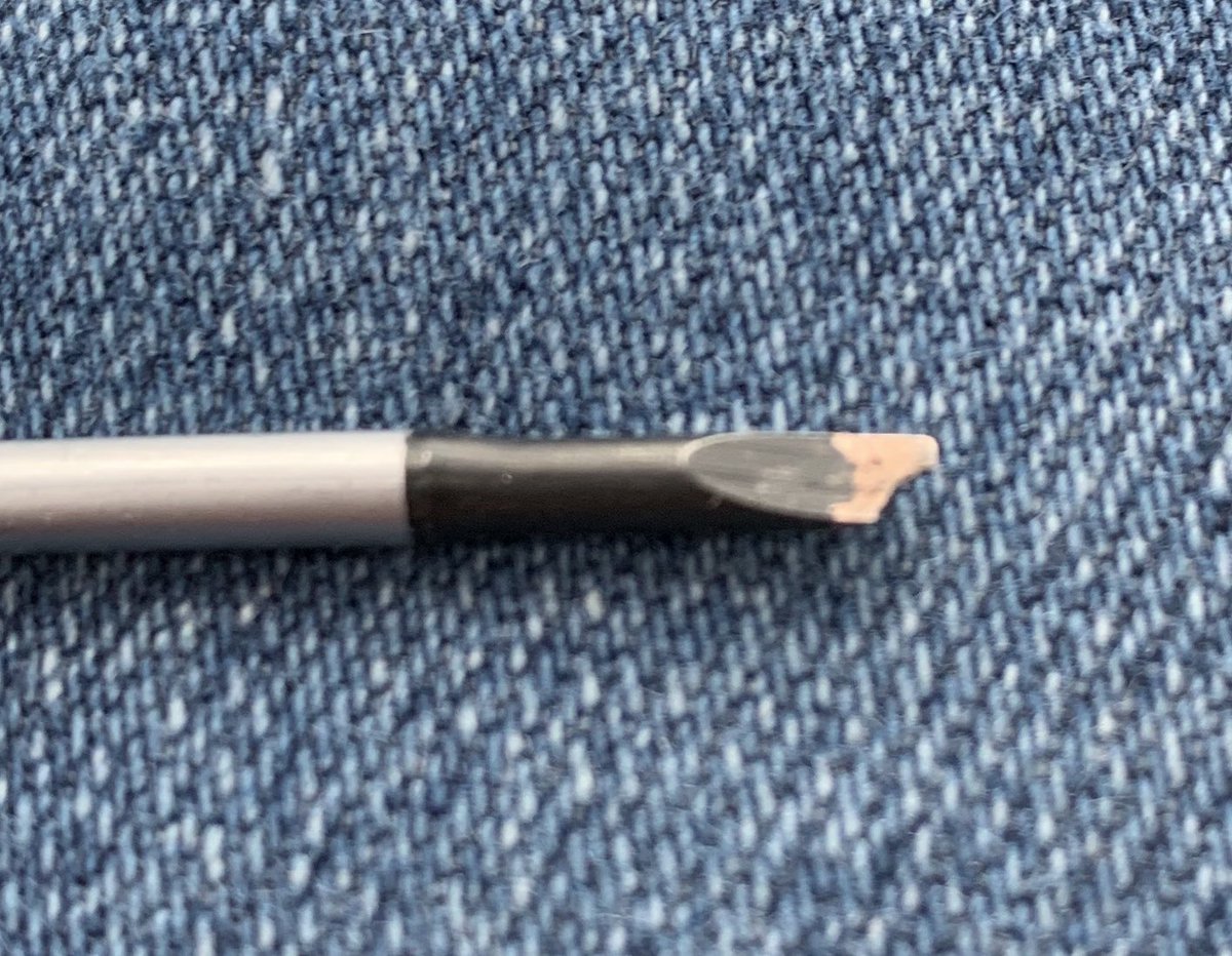 BiigNiick's tweet photo. @HDCares and @HomeDepot have a convenient way to get around the #HuskyTools lifetime warranty if they don’t make them “exact same” screwdriver anymore there is no warranty exchange possible 😡 https://t.co/3GnFr1ECzM