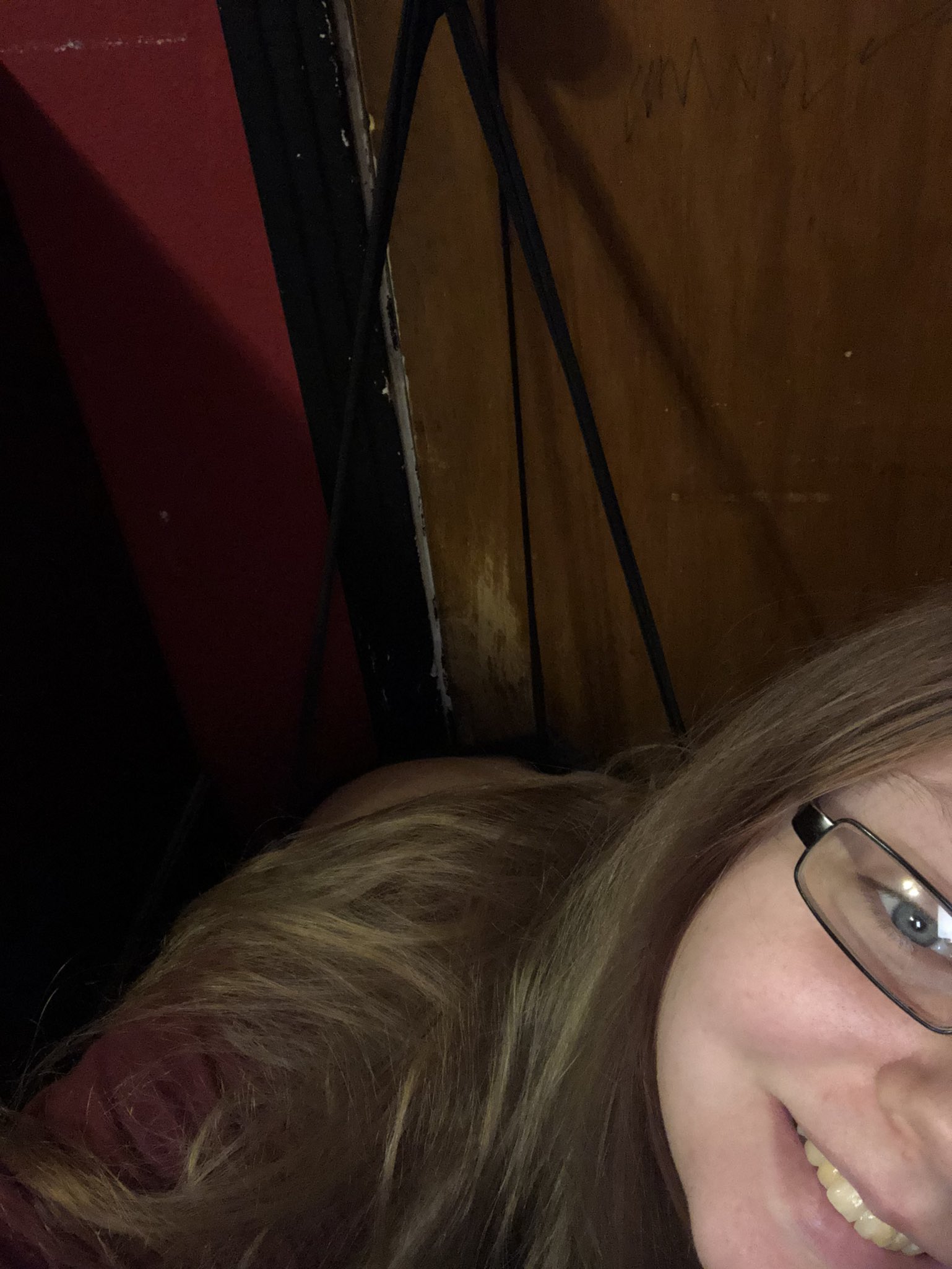 Hanging makes me happy https://t.co/j8MFtM50uC