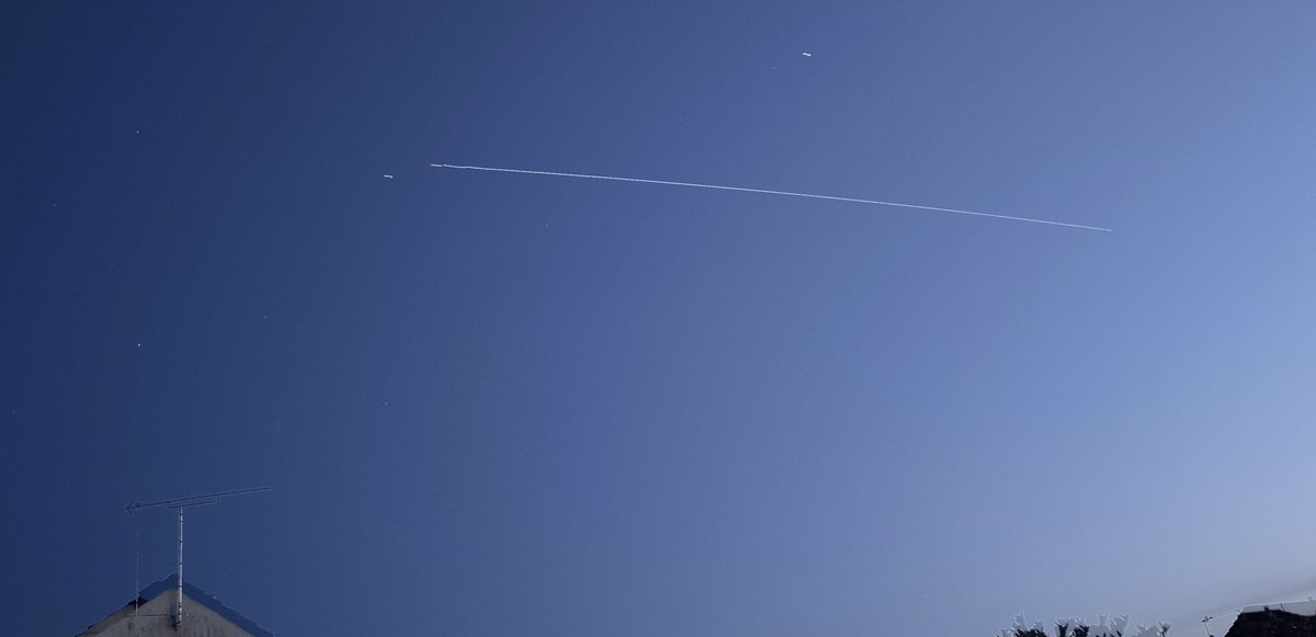 lauraaDown's tweet photo. @VirtualAstro managed my first ISS shots tonight🚀 Such a space geek now🤓 used the NightCap app it’s fab!!! https://t.co/bzZ4QnFZrO