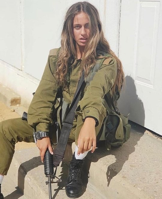 El_innombrablee's tweet photo. IDF 😍🇮🇱
#Israel #kravmaga #sayeretmatkal #contraterrorismo #specialforces #antiterrorism #ejercito #ejercitodeisrael #mossad #tactical #sof #counterterrorism #élite #fuerzasespeciales #jewish #israel_times #comunidadjudia #sionismo #zionism #telaviv #jerusalem #netanyahu #jaffa https://t.co/uzrLKEwhkm