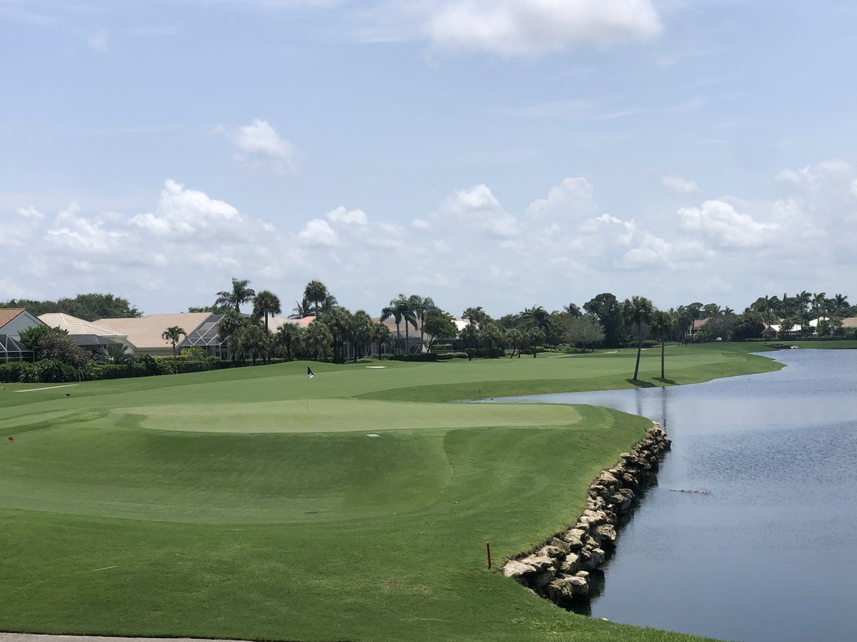 KieranGlavin1's tweet photo. Finally able to cut a fairway since last Friday. 50:50 clockwise followed by 50:50 anti clockwise. #nostripes #pure https://t.co/yIRZdTJVu8