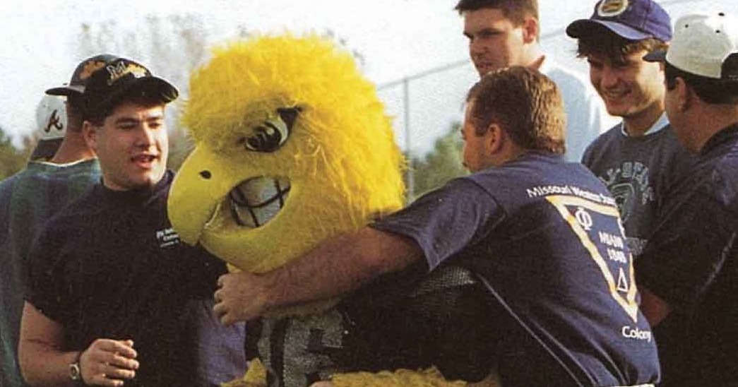 MWSUAlumni's tweet photo. Phi Delts having fun with Sam the Griffon, circa 1994. #MWSUAlumni https://t.co/Lz1TSfsDYo
