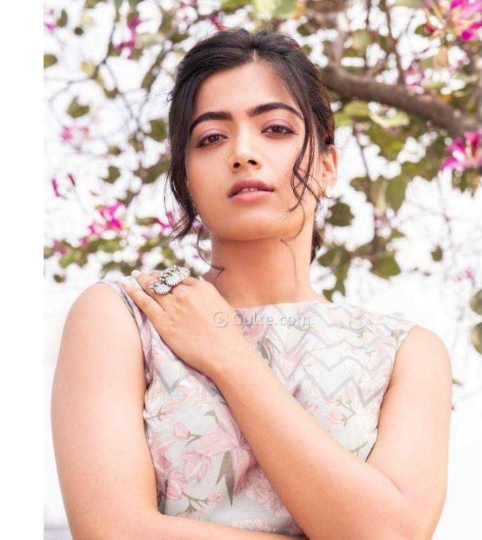 My goddess rashmikha  @iamRashmika "Life isn't about finding yourself. Life is about creating yourself." Don't compromise your self, you are all you have got, there's no yesterday, no tomorrow, it's all the same day Lots of love     @iamRashmika  #RashmikaMandanna