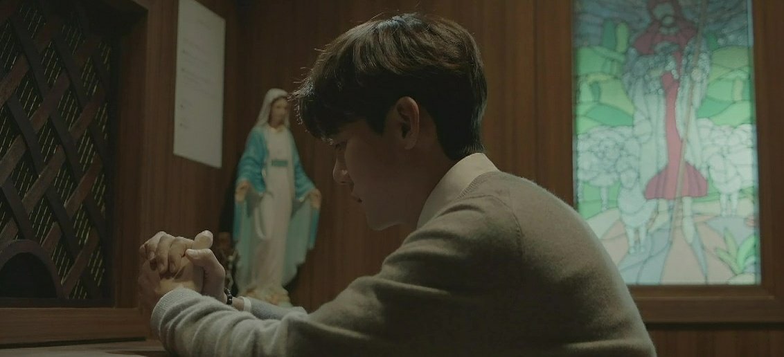 in the first episode of s1, iksong's silhouette/door scene and jeongwon's confession scene with his brother suggested that direct "confessions" would happen in the last episode. virgin mary also made a statement right there.  #HospitalPlaylist  #IkSong  #WinterGarden