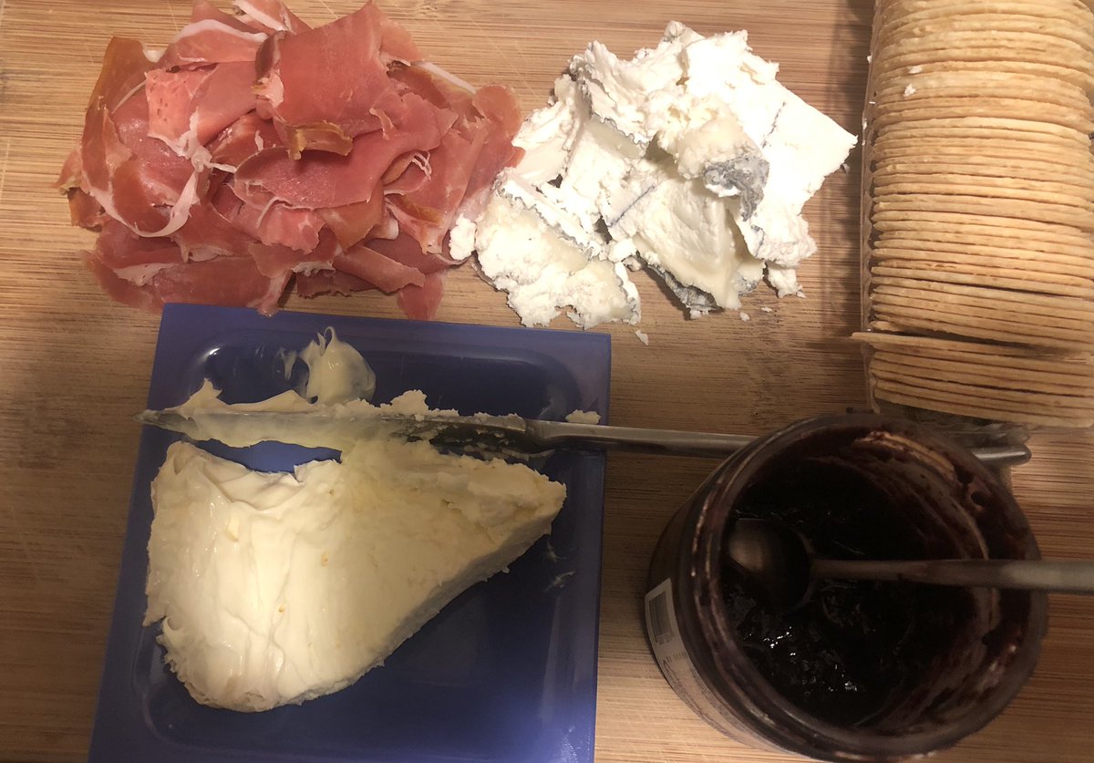 When your dinner is a cheese plate from @lafromageriesf it’s a winner!!! I so missed my cheeses. Delice, Humboldt Fog, BlackBerry & Cab jam + perfectly sliced prosciutto. Thank u for a weekday pick me up before getting back to it. #vinoyqueso #champagnewishesandcaviardreams