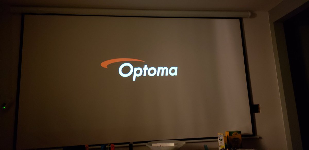 travis331999's tweet image. My new projector!! It took a couple of weeks. But finally got it. Thanks dad! #optomaprojector #hd39darbee