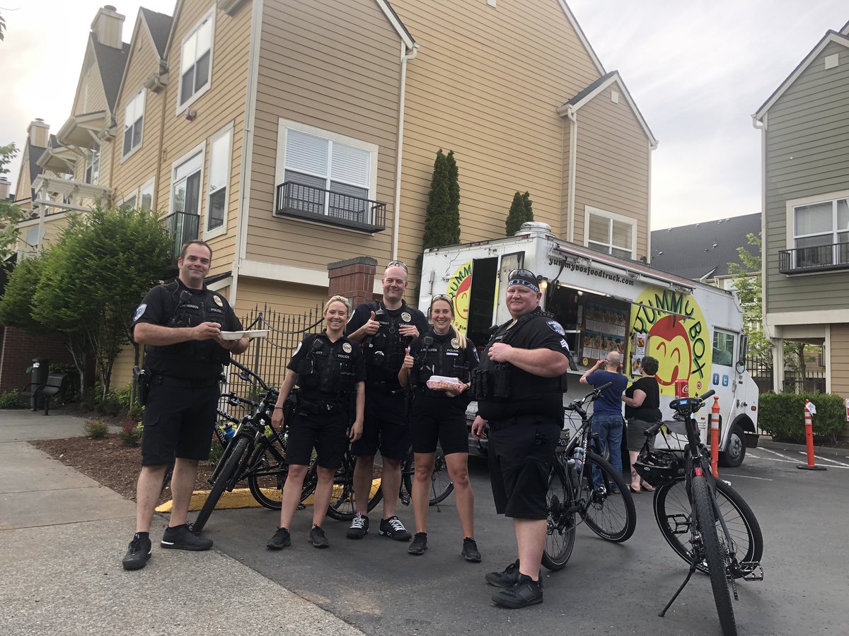 Thanks to Redmond Police department for your support😇👍