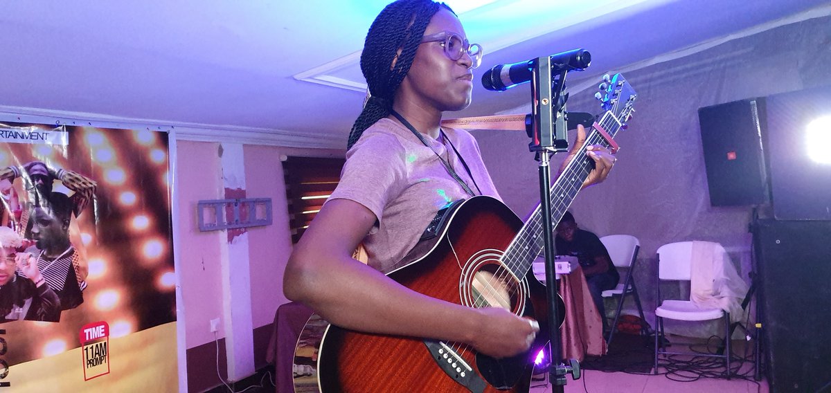 Voice2Rep's tweet photo. Throwback to the outreach to @KingsvilleAbuja in July 2019. We sensitized students on their role in National development through music

Event featured a performance from #Voice2Rep finalist @TheAfrolucy and a mentorship talk with @DonBoosBoos of @choccitymusic #ThrowbackThursday https://t.co/DbZ4qe4eDW