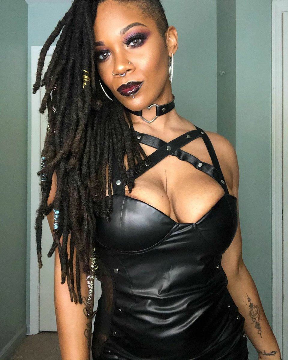 punkblackdotcom's tweet photo. **Alternative/Goth appreciation**
Give it up to all of these awesome people in our community. Show them all some love when you can! 🖤🖤🖤
Iamlipstickkiller, jasminedenise, thesoulfulveganista, mistress_anju all on ig
#BlackGirlsRock https://t.co/mX4SIvZo8a