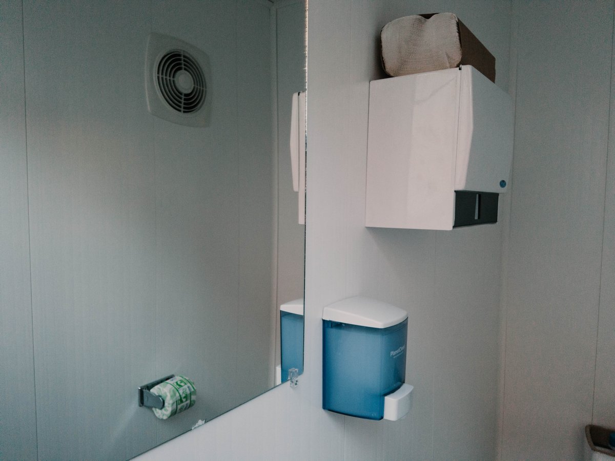 ModproContainer's tweet image. Make sure to keep your bathrooms full of sanitizing essentials, just like our fully stocked portable executive his and her bathroom.
#modpro #shippingcontainer #containers #seacan #modularbuilding #containermodifications #portapotty
