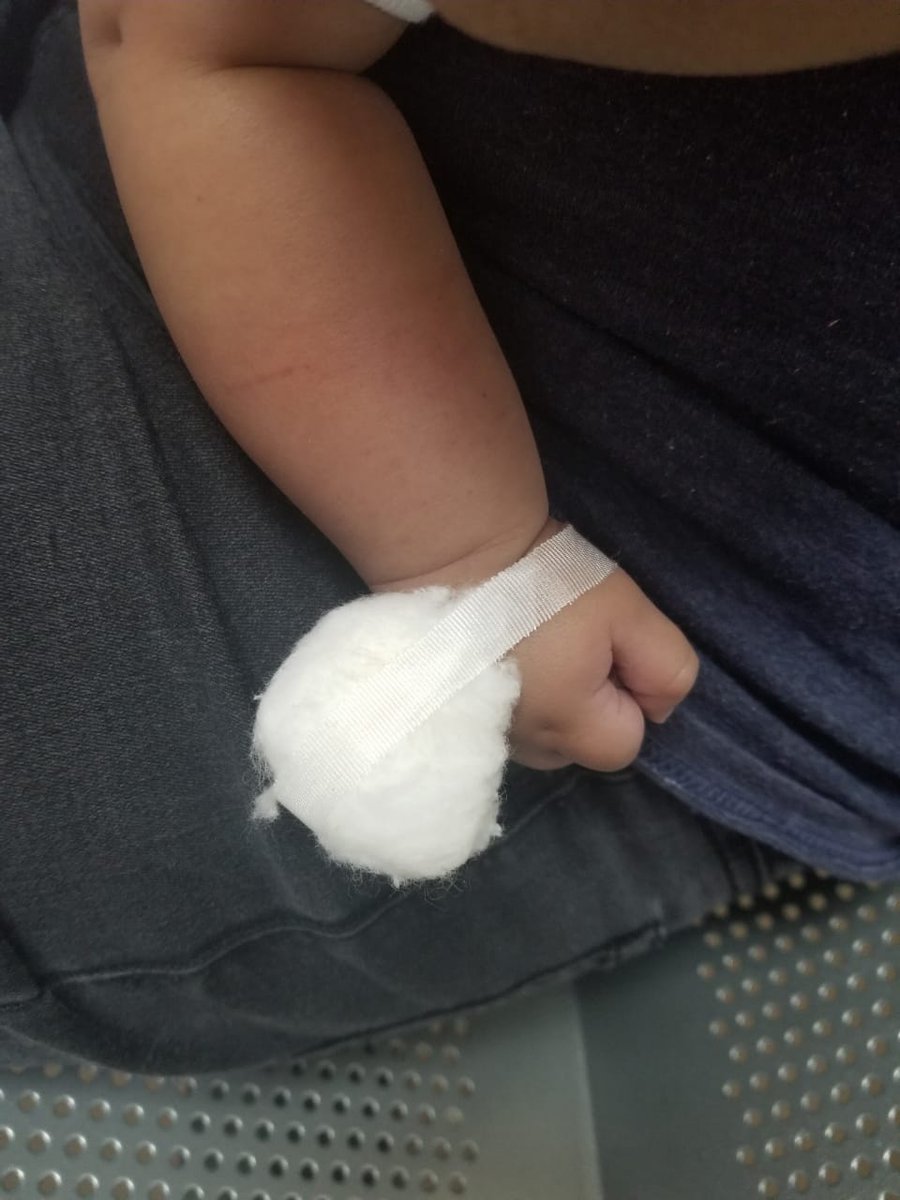 BTSHonduras_'s tweet photo. Hola a tod@s.
Me dirijo a ustedes con la mano en corazón mi familia y yo estamos pasando por un momento difícil, mi pequeña sobrina necesitar ser operada del corazón con urgencia, lastimosamente por la pandemia no hay sangre para proceder hacer la cirujia.+ https://t.co/PE5WP5r0En