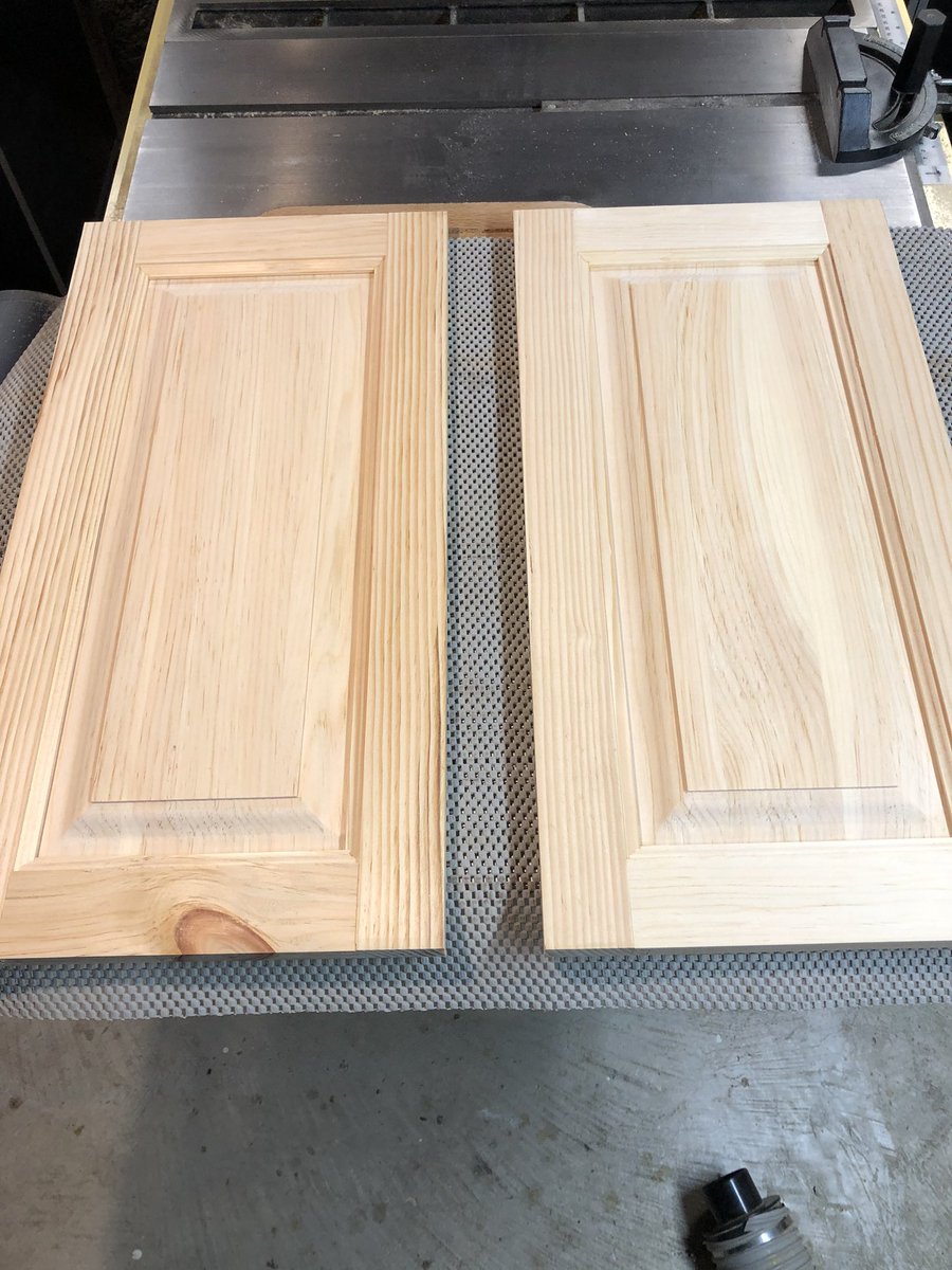 DwayneBryant111's tweet image. Finally got around to building some raised panel cabinet doors for a built-in unit that’s been without doors for waaaay toooo long. Now to sand finish and install! #lockdownprojects
