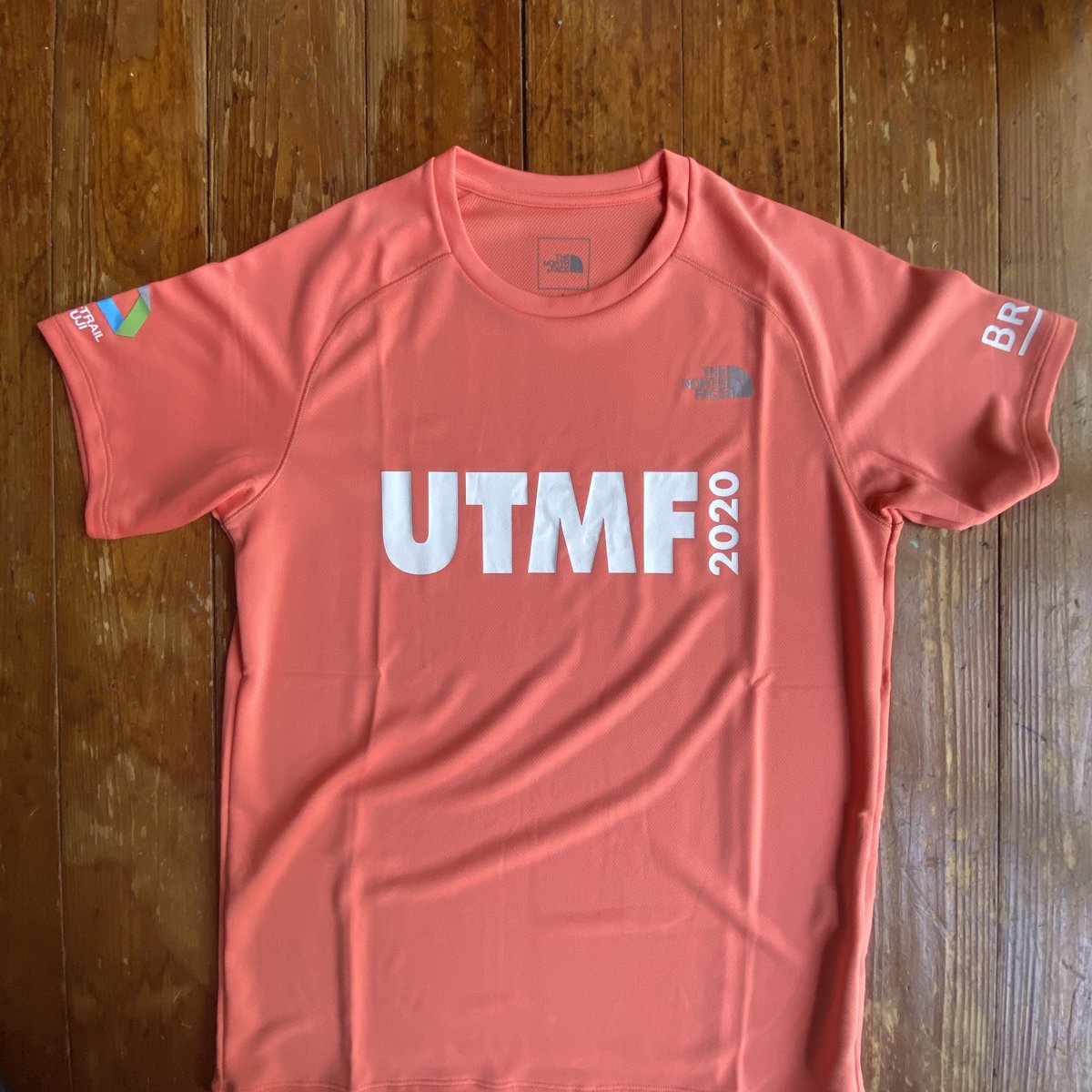 ykmr0427's tweet photo. UTMF参加賞Tシャツが届いた
鏑木さんのメッセージに目頭も心も熱くなった
#UTMF2020 https://t.co/1UHbfQTZB4