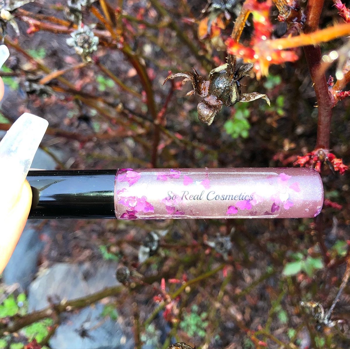 CosmeticsSo's tweet photo. Shop IG :So_Real_Cosmetics  it’s PLANT BASED , HANDMADE,&amp; CRUELTY  FREE skincare &amp; Accessories  #PayItForwardLIVE #Atlanta #bodyoil  #handmadecosmetics #tiktokapp #allnatural #lashesonlashes 
#viral #4youpage #lipglossbundles #keychains #glittergloss #explore  #trendingnow #4444 https://t.co/Yo6VvLwupj