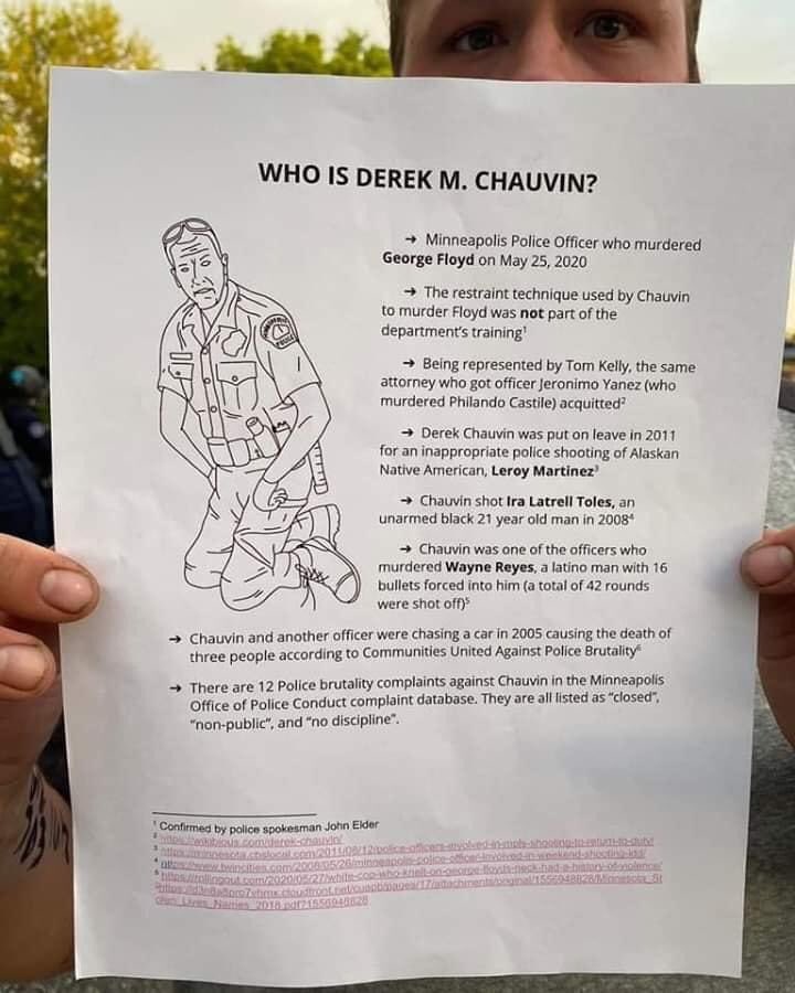 RT  @OlivierCyran Qui est Derek M. CHAUVIN ?L'officier de police de  #Mineapolis qui a tué  #GeorgeFloyd, le 25 mai 2020.La technique d'immobilisation utilisée par Chauvin pour assassiner Floyd ne faisait pas partie de l'entraînement du service de police.1/n