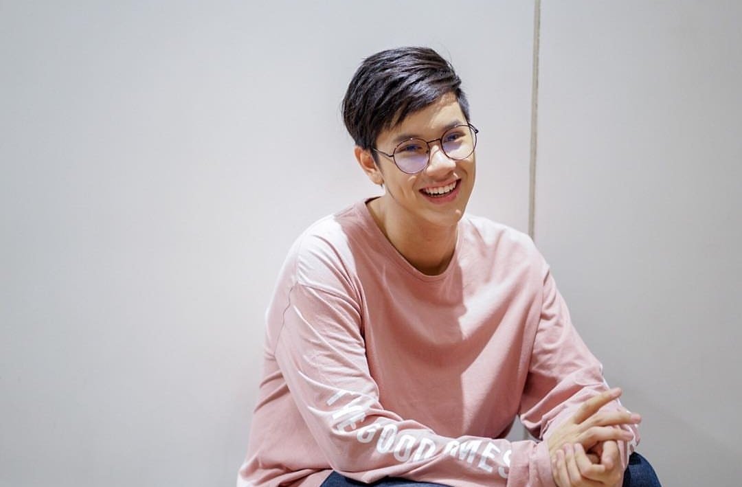 < 𝐀 𝐭𝐡𝐫𝐞𝐚𝐝 𝐨𝐟 𝐍𝐚𝐧𝐨𝐧 𝐚𝐧𝐝 𝐂𝐡𝐢𝐦𝐨𝐧 𝐛𝐮𝐭 𝐭𝐡𝐞𝐲 𝐠𝐞𝐭 𝐨𝐥𝐝𝐞𝐫 𝐚𝐬 𝐲𝐨𝐮 𝐬𝐜𝐫𝐨𝐥𝐥 𝐝𝐨𝐰𝐧 >