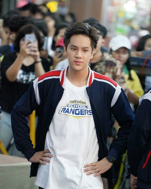 < 𝐀 𝐭𝐡𝐫𝐞𝐚𝐝 𝐨𝐟 𝐍𝐚𝐧𝐨𝐧 𝐚𝐧𝐝 𝐂𝐡𝐢𝐦𝐨𝐧 𝐛𝐮𝐭 𝐭𝐡𝐞𝐲 𝐠𝐞𝐭 𝐨𝐥𝐝𝐞𝐫 𝐚𝐬 𝐲𝐨𝐮 𝐬𝐜𝐫𝐨𝐥𝐥 𝐝𝐨𝐰𝐧 >