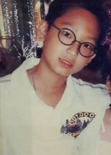 < 𝐀 𝐭𝐡𝐫𝐞𝐚𝐝 𝐨𝐟 𝐍𝐚𝐧𝐨𝐧 𝐚𝐧𝐝 𝐂𝐡𝐢𝐦𝐨𝐧 𝐛𝐮𝐭 𝐭𝐡𝐞𝐲 𝐠𝐞𝐭 𝐨𝐥𝐝𝐞𝐫 𝐚𝐬 𝐲𝐨𝐮 𝐬𝐜𝐫𝐨𝐥𝐥 𝐝𝐨𝐰𝐧 >