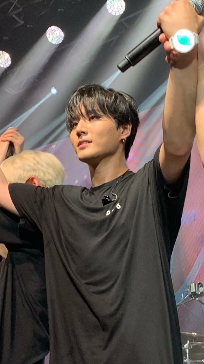 UNWHITEWASHED YOUNGK HITS DIFFERENT 