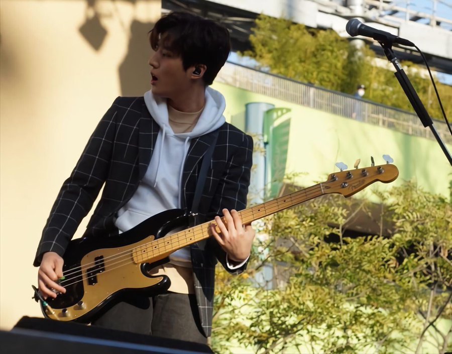 UNWHITEWASHED YOUNGK HITS DIFFERENT 