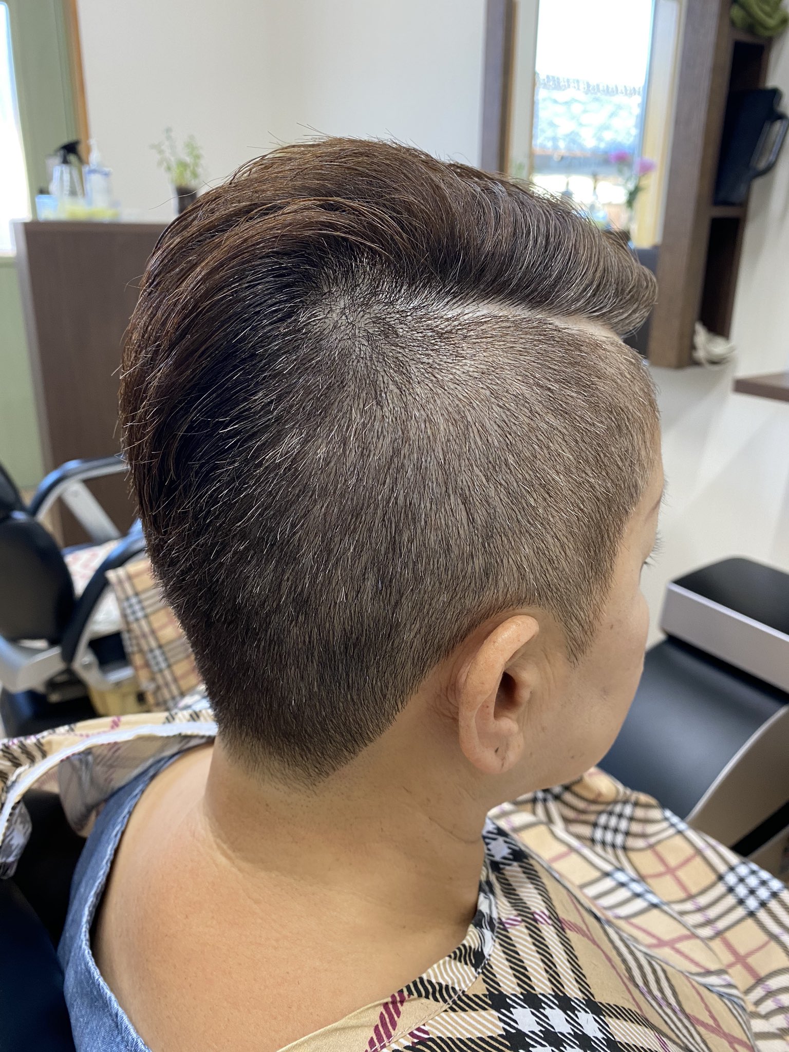 Barber D Style ご来店ありがとうございます 刈り上げアシメショート 越谷 レイクタウン 新越谷 南越谷 蒲生 新田 草加 理容室 理髪店 床屋 蒲生床屋 越谷床屋 レディース 刈り上げ女子 アシメ 刈り上げ男子 個性的ヘア T Co