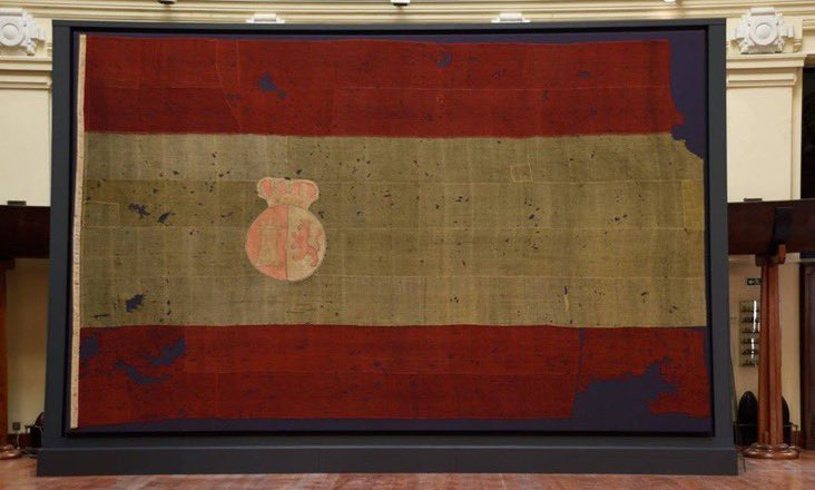 Espana En Japon على تويتر 1785年5月28日 カルロス3世はスペイン海軍旗に赤と黄色の旗を選びました その後 1843年にイザベル2世により これがすべてのスペイン人の旗として制定されました